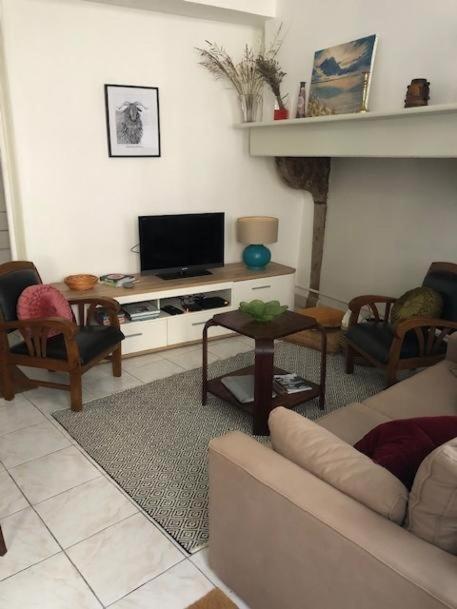 Maison Ichabelenia Salies-de-Bearn Ngoại thất bức ảnh